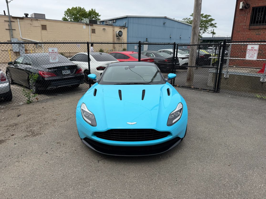 aston martin db11 2017 SCFRMFAVXHGL03025 image aston martin db11 2017 SCFRMFAVXHGL03025 image